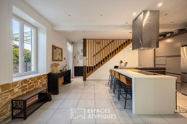 Ancienne ferme rénovée avec extension contemporaine