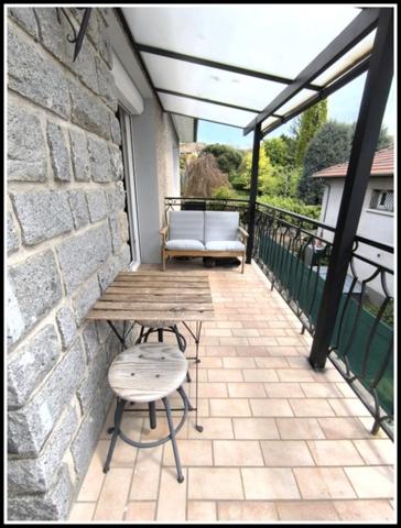 Maison rénovée 120m2 4 chambres sur terrain plat de 1000m2