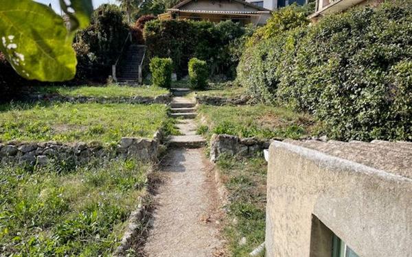 Maison à vendre    3 pièces • 47 m2 Marseille 12