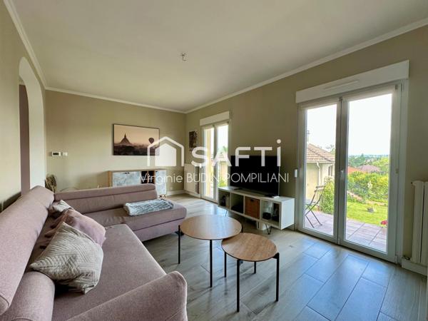 Maison individuelle plain-pied avec jardin et garage