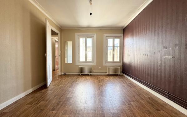 Immeuble à vendre    4 pièces •  La Rochelle