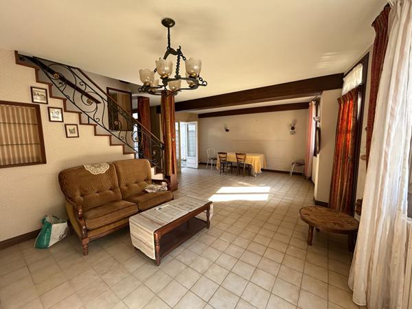 Maison 7 pièces Faubourg - 5 chambre - cours