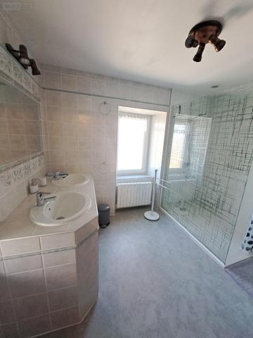 Corps de ferme à vendre à La Salvetat-Peyralès dans l'Aveyron (12440), ref : 1011007   
Aveyron