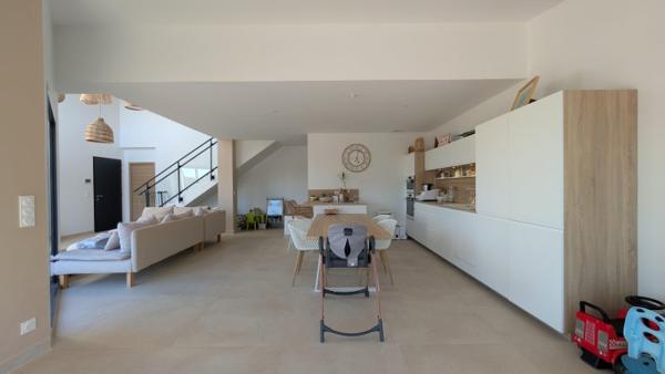 Vente / Maison d'architecte à Pézenas (34120)