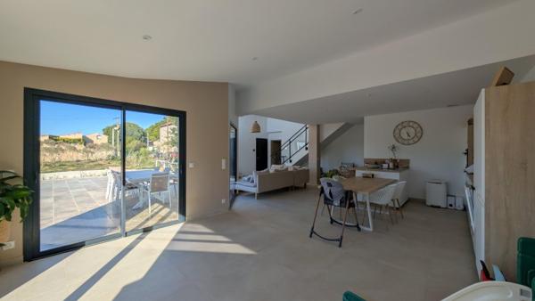 Vente / Maison d'architecte à Pézenas (34120)