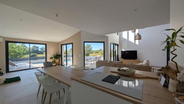 Vente / Maison d'architecte à Pézenas (34120)