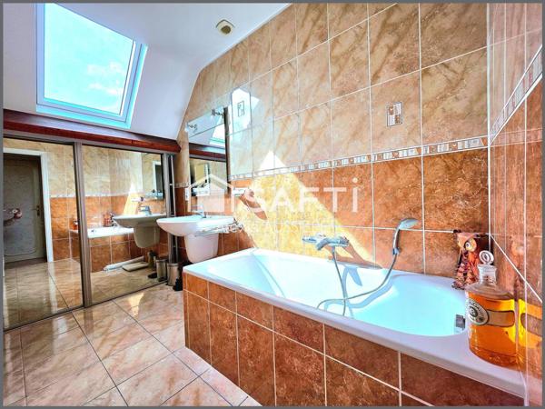 MAISON 175 M2 TERRAIN DE 2684 M2