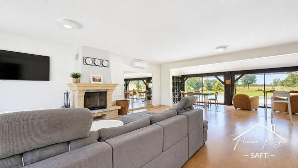 Maison + 2 T2 indépendants sur 4 857 m² de terrain
