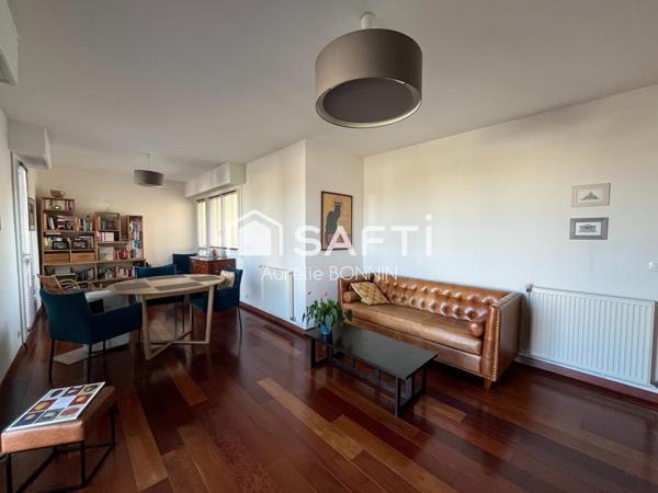 Talence Forum Bel appartement de 74m² rénové