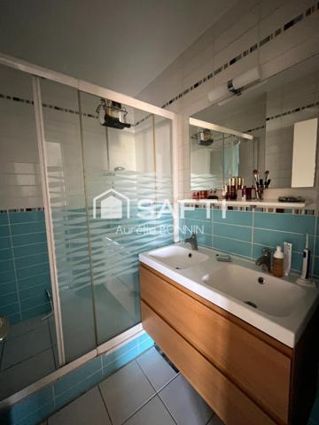 Talence Forum Bel appartement de 74m² rénové