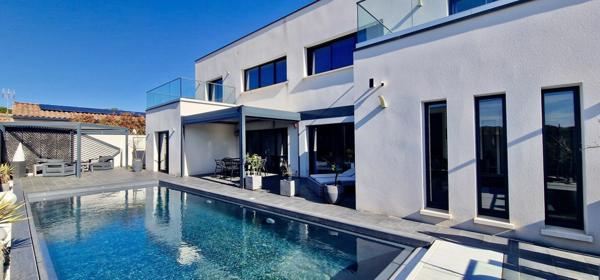 VILLA CONTEMPORAINE T6 DE GRAND STANDING - CASTELNAU LE LEZ (CAYLUS) 1 249 500 €