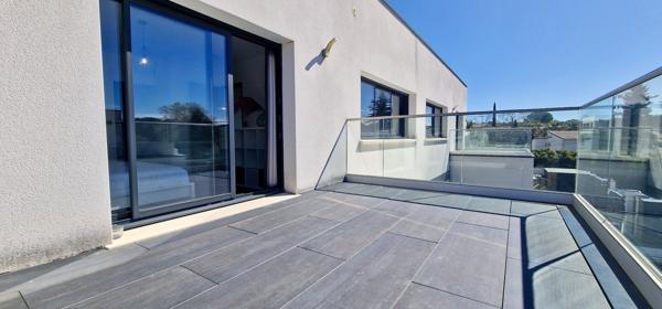 VILLA CONTEMPORAINE T6 DE GRAND STANDING - CASTELNAU LE LEZ (CAYLUS) 1 249 500 €