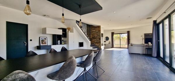 VILLA CONTEMPORAINE T6 DE GRAND STANDING - CASTELNAU LE LEZ (CAYLUS) 1 249 500 €