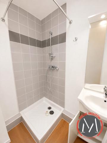 Studio LMNP 18m2 - MERMOZ - 69008 LYON