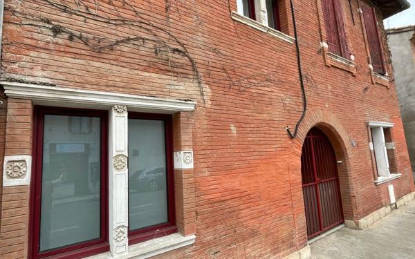 Maison à vendre    6 pièces •  Lherm