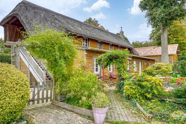 Propriété 1,40 ha (prairie 1,20ha) 2 bâtisses, 3 logements pour 293m2 habitables