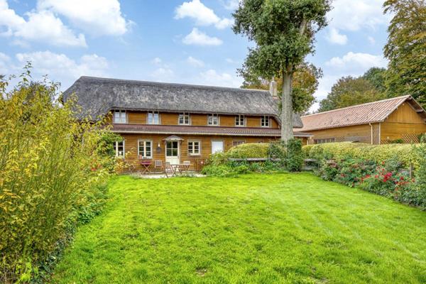 Propriété 1,40 ha (prairie 1,20ha) 2 bâtisses, 3 logements pour 293m2 habitables