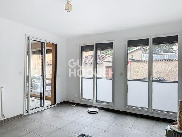 Croix-Rousse - Appartement avec loggia et parking - résidence récente