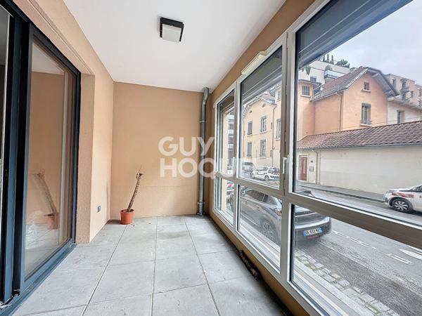 Croix-Rousse - Appartement avec loggia et parking - résidence récente