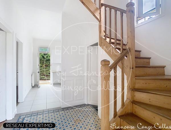 Versailles (78000) Maison non mitoyenne 3 chambres jardin charme de l'ancien rénové