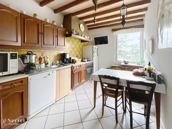 Maison de 130 m² - Parc de 1546 m² - 4 chambres - Sous sol complet de 180m²