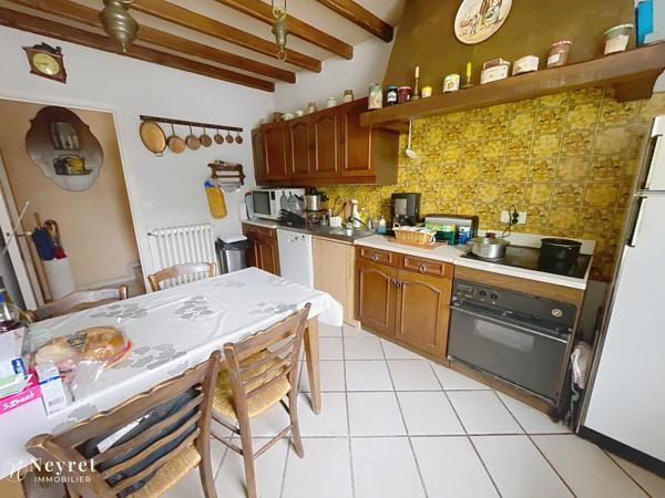 Maison de 130 m² - Parc de 1546 m² - 4 chambres - Sous sol complet de 180m²