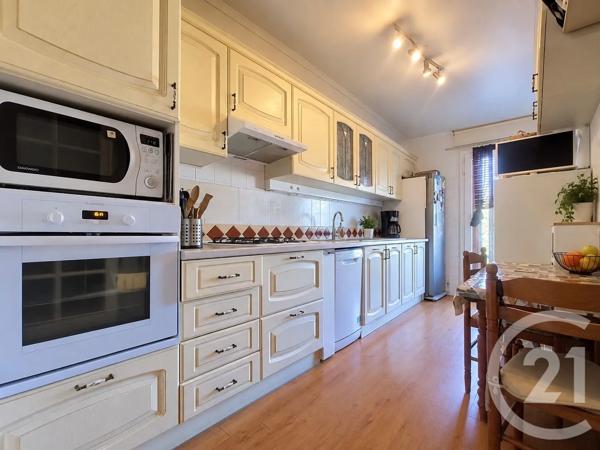 Appartement F4 à vendre  4 pièces - 77,12 m 2   DRAGUIGNAN  - 83