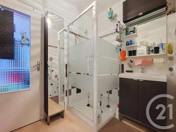Appartement F4 à vendre  4 pièces - 77,12 m 2   DRAGUIGNAN  - 83