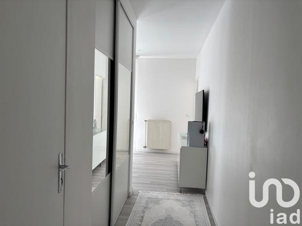 Appartement 2 pièces de 50 m² à Élancourt (78990)