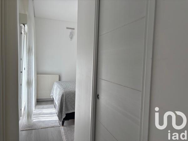 Appartement 2 pièces de 50 m² à Élancourt (78990)