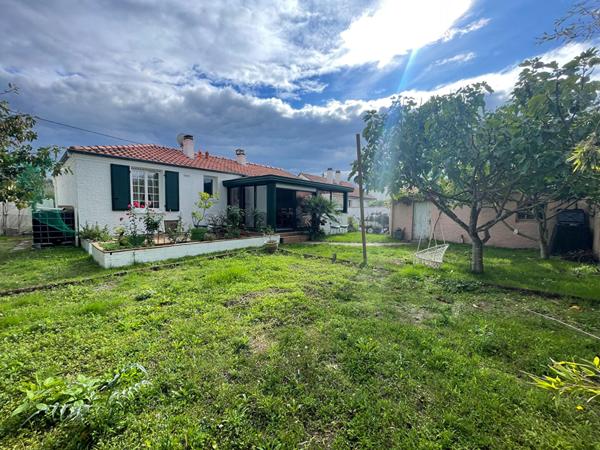 Maison Basse Goulaine 5 pièce(s) 100 m2 - maison plain pied - trois chambres