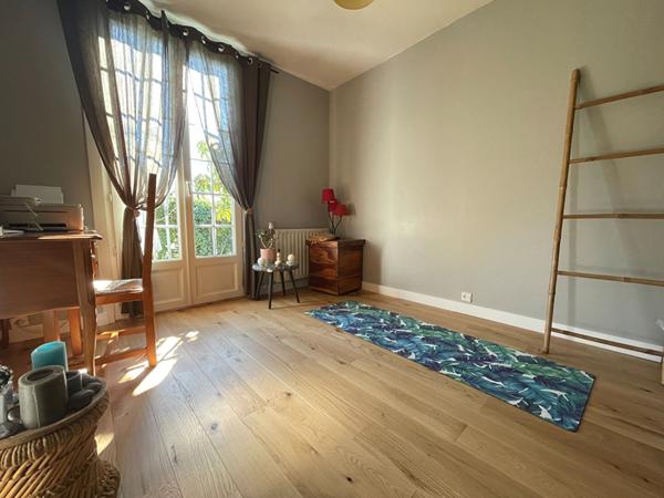 Maison Basse Goulaine 5 pièce(s) 100 m2 - maison plain pied - trois chambres