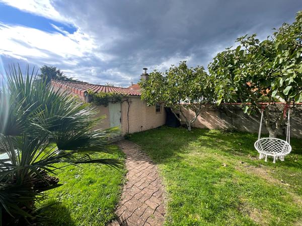 Maison Basse Goulaine 5 pièce(s) 100 m2 - maison plain pied - trois chambres