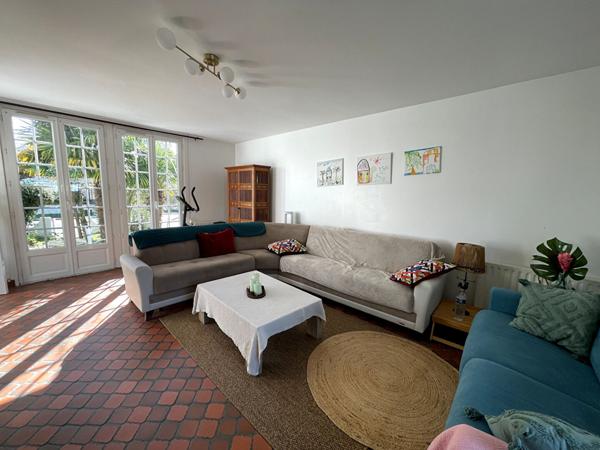 Maison Basse Goulaine 5 pièce(s) 100 m2 - maison plain pied - trois chambres