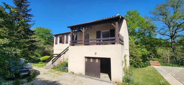 Charmante maison avec piscine et vue dégagée, au calme à quelques minutes de Bergerac !