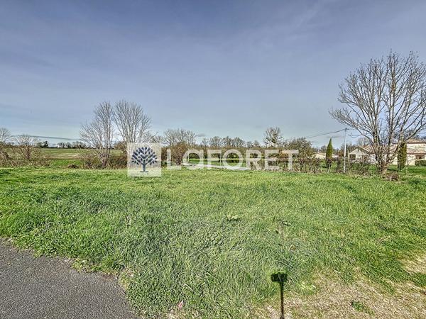 Achat terrain Saint-Aubin-le-Cloud - 760 m² - 23 490 €