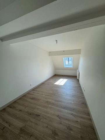 Appartement 4 pièces à louer Châtellerault - 86100 / Réf: 12008