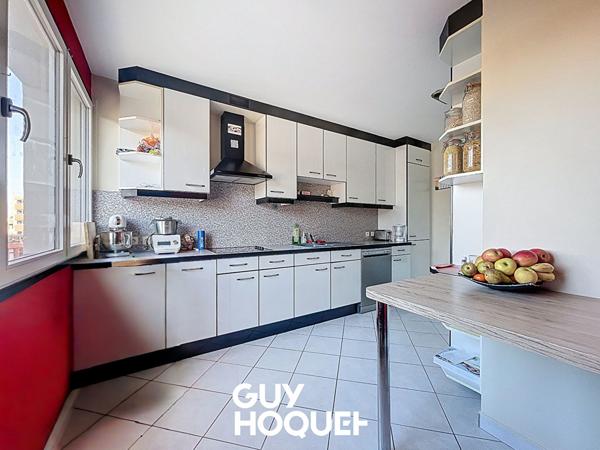 Appartement T5 Lumineux avec Balcon, Cave et Garage 71000 MACON