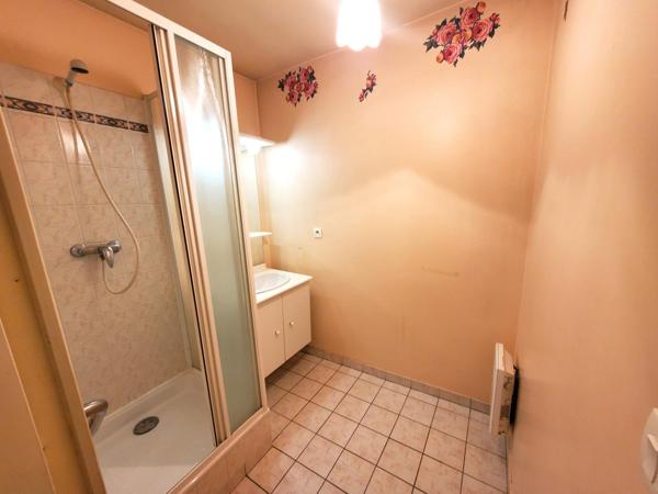 Appartement 2 pièces 45 m² env. avec emplacement parking privatif