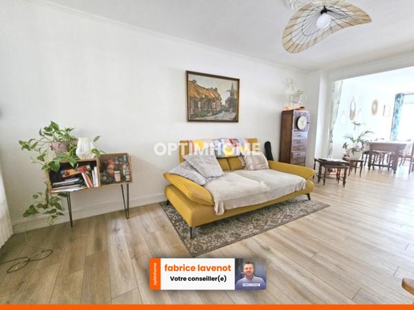 Maison centre-ville de 147 m² avec terrasse, 4 chambres et vue sur le château. LA ROCHEFOUCAULD (16)