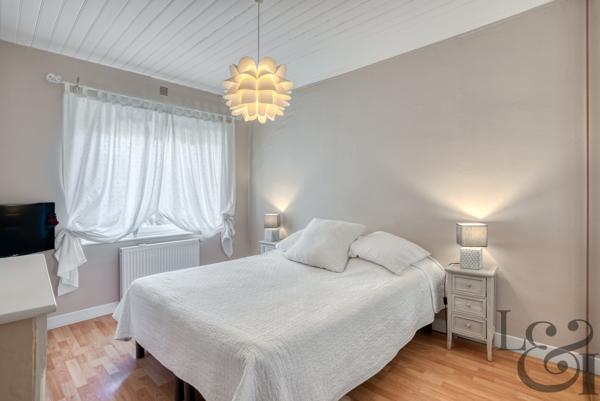A vendre maison de ville sur 2 niveaux