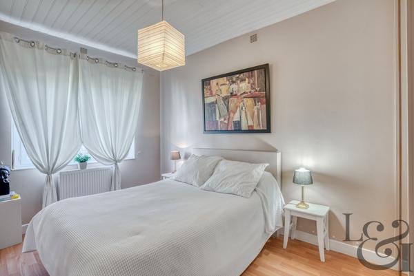 A vendre maison de ville sur 2 niveaux