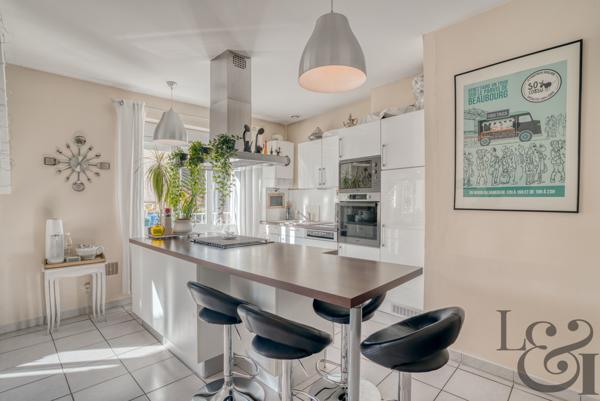 A vendre maison de ville sur 2 niveaux