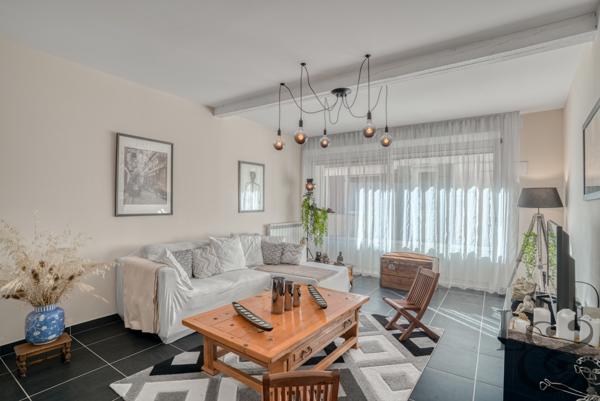A vendre maison de ville sur 2 niveaux