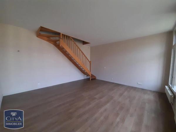 Appartement à louer 3 pièces 74.82m² Sedan (08200)
