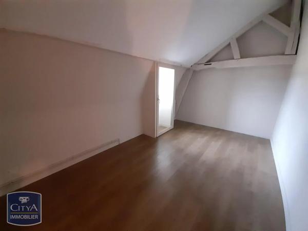Appartement à louer 3 pièces 74.82m² Sedan (08200)