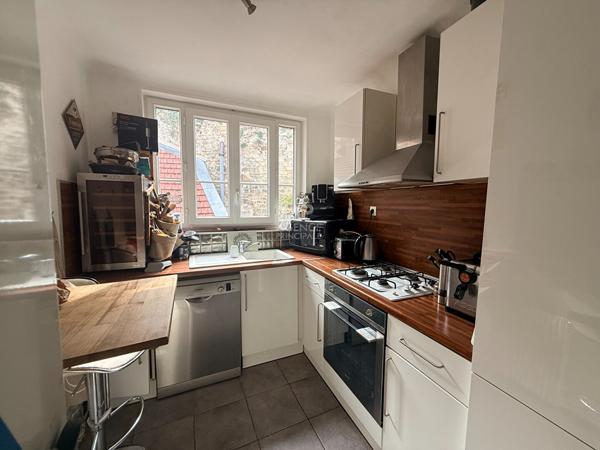 Appartement Pontoise 2 pièce(s) 54.12 m2 199 000 € **  - Référence  11307