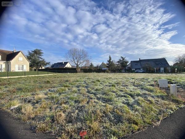 Terrain à Batir à vendre à Rouziers-de-Touraine dans l'Indre-et-Loire (37360), ref : 37037/305