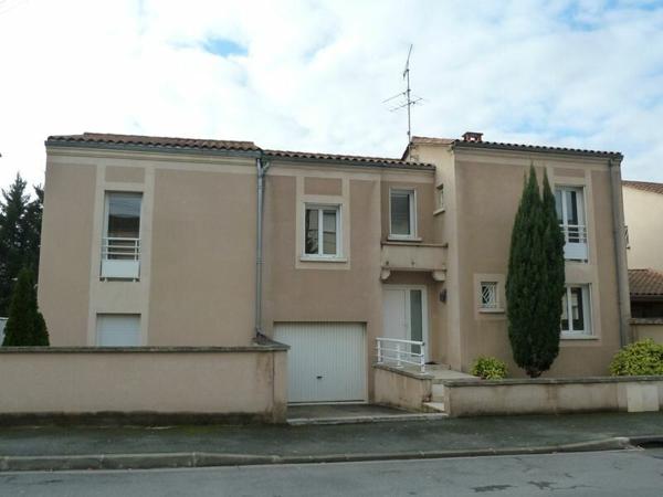 Maison à louer    5 pièces •  Périgueux
