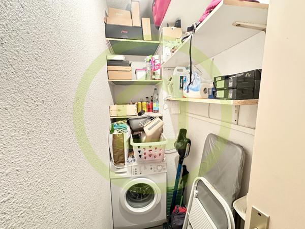 Appartement à LA MADRAGUE (83270)